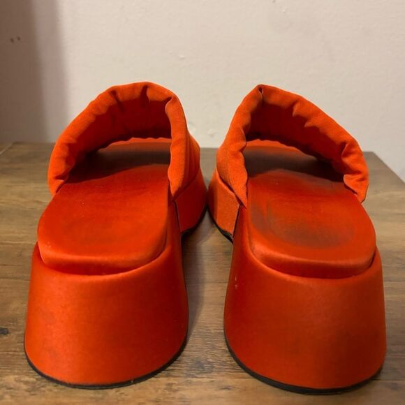 GANNI Retro Pool Platform Puffy Slide Sandals in Orange Dot Com  MSRP $325 - Picture 8 of 10